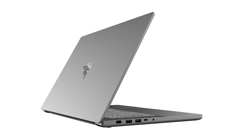 Razer Blade 15 Gaming Laptop 15.6-in Studio Edition OLED 4K Touch Screen Intel Core i7-1TB SSD-32GB