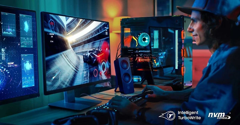 Samsung 980 PRO PCIe 4.0 NVMe M.2 Internal V-NAND Solid State Drive 2TB