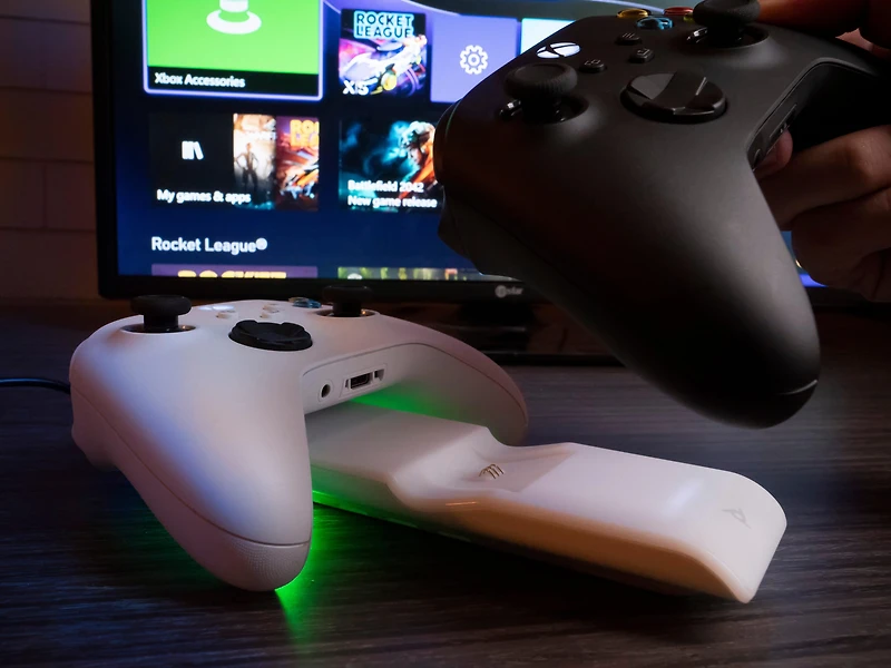 PDP Metavolt Dual Charger for Xbox Series X/S and Xbox One