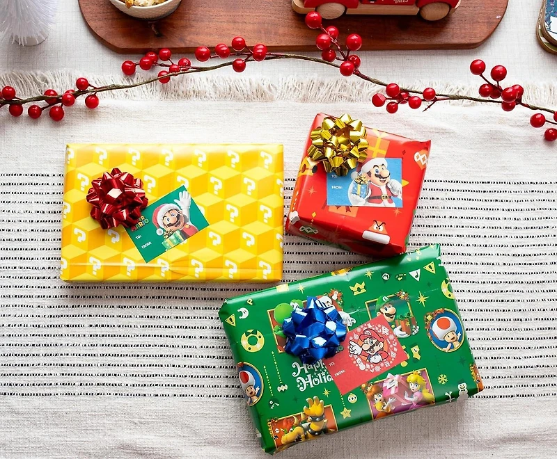 Super Mario 9-Piece Holiday Wrapping Paper Kit 3 Sheets, 3 Gift Tags, 3 Bows