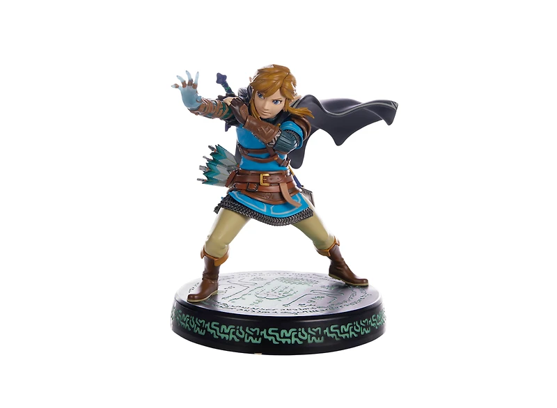 The Legend of Zelda: Tears of the Kingdom Link 9-in Figure