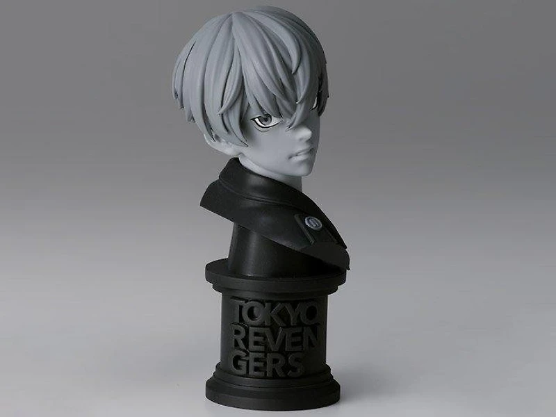 Banpresto Tokyo Revengers Faceculptures Chifuyu (Version B) 4.3-in Statue