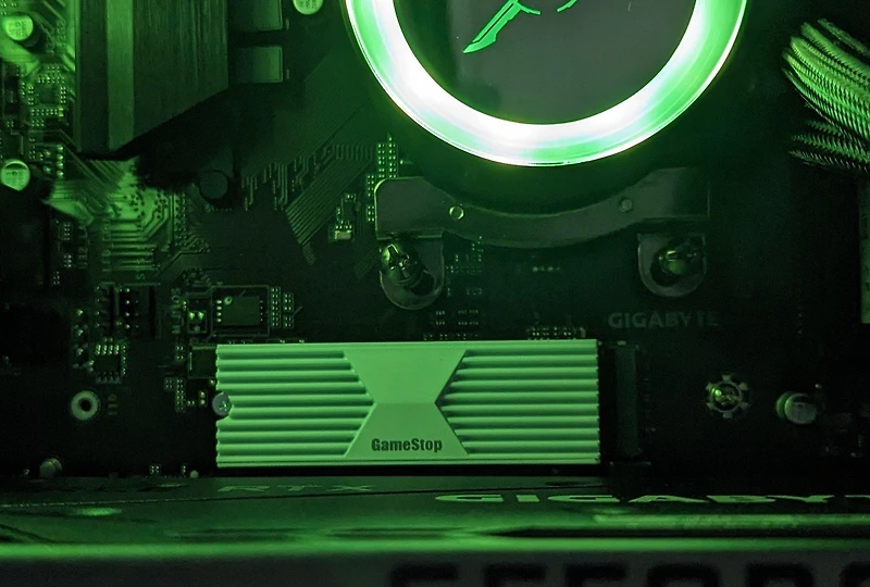 GameStop NVMe SSD Card 1TB with Heatsink for PlayStation 5