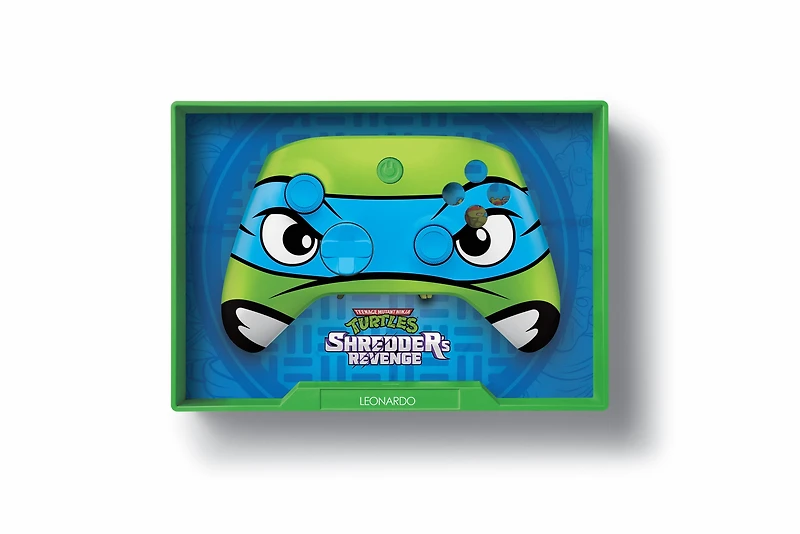 CANDY CON Teenage Mutant Ninja Turtles Framed Edition GameStop Exclusive Leonardo