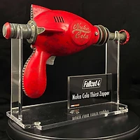 Diamond Comics: Fallout Nuka-Cola Thirst Zapper 1/1 Scale Replica GameStop Exclusive
