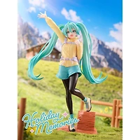 Banpresto Hatsune Miku Holiday Memories (Mountain Climbing) 7.5-in Action Figure