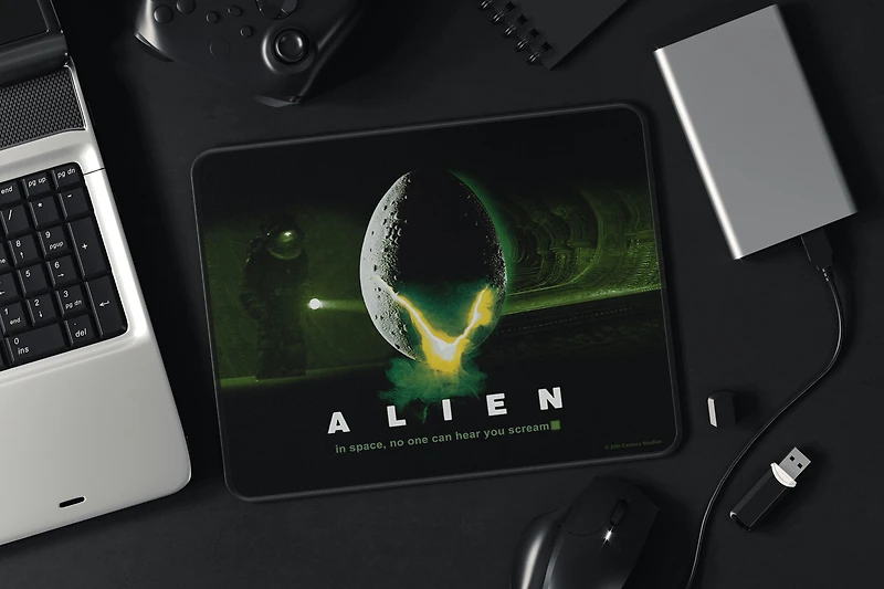 Alien Green and Black Travel 11-in Mouse Map GameStop Exclusive