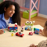 BLDR Sanrio Hello Kitty and Friends Hello Kitty’s Dream Cafe Building Set