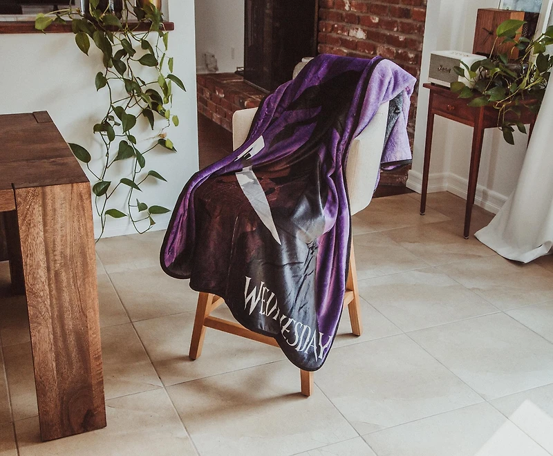 Wednesday Silhouette 45 x 60-in Throw Blanket