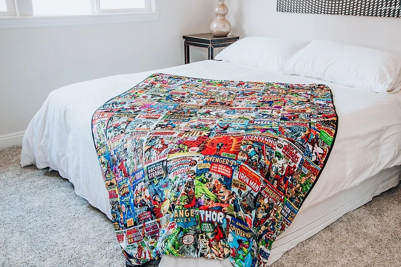 Marvel Comics Oversized Fleece Sherpa 54 x 72-in Throw Blanket