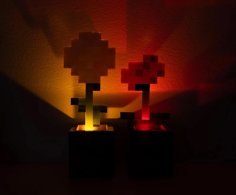 Minecraft Daisy and Poppy 2 Set Flower Pot Mood LED 7-In and 6-In Lights