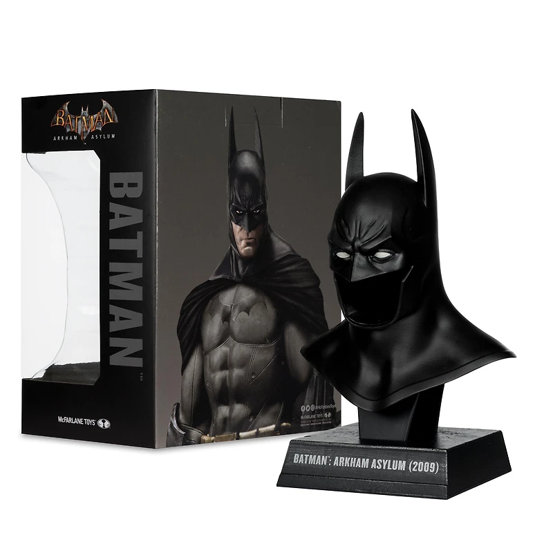 McFarlane Toys DC Direct Batman - Batman (The Dark Knight Returns) 1:3 Scale Cowl Prop Replica