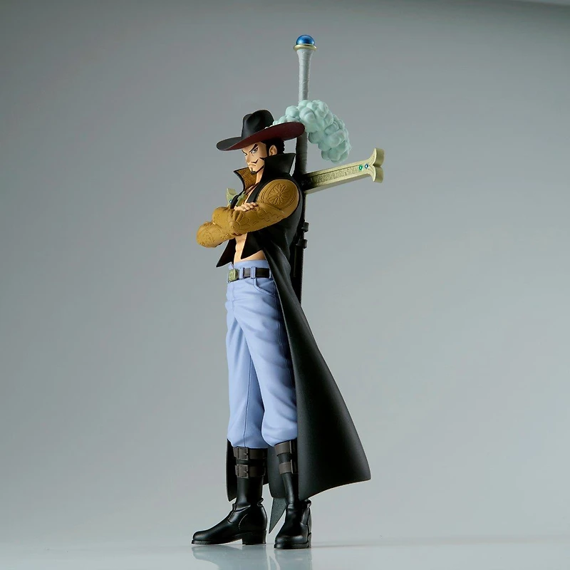 Banpresto One Piece DXF The Grandline Series Extra Dracule Mihawk 6.7-in Statue