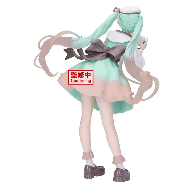 Banpresto Hatsune Miku Holiday Memories Camera 7.9-in Statue