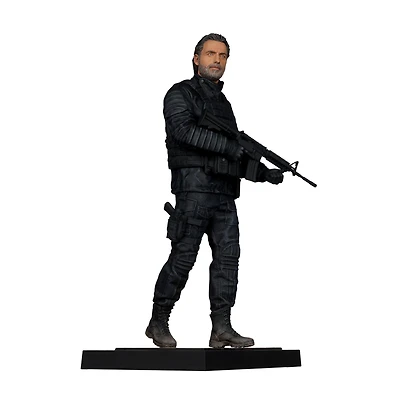 McFarlane Toys The Walking Dead Rick Grimes (The Ones Who Live) 1:6th Scale Statue