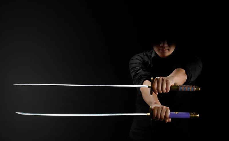 Tamashii Nations One Piece Roronoa Zoro Three Sword Style set (Wado Ichimonji, Sandai Kitetsu
