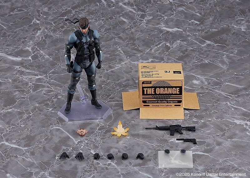 Metal Gear Solid 2: Sons of Liberty figma No.645 Solid Snake (MGS2 Ver. Updated Edition) 6.3-in Action Figure