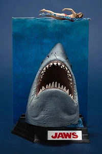 McFarlane Toys Movie Maniacs Jaws 6-in Action Figure
