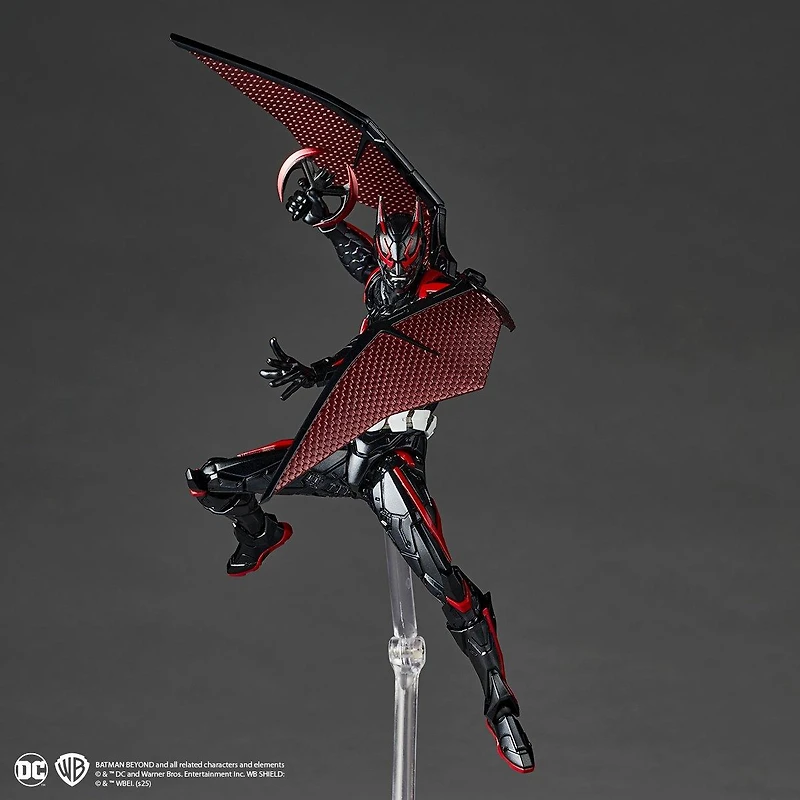 Diamond Comics Revoltech Amazing - Yamaguchi Batman Beyond 6.7-in Action Figure