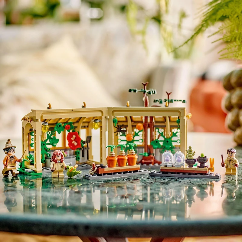 LEGO Harry Potter Hogwarts Castle: Herbology Class Building Set 76445