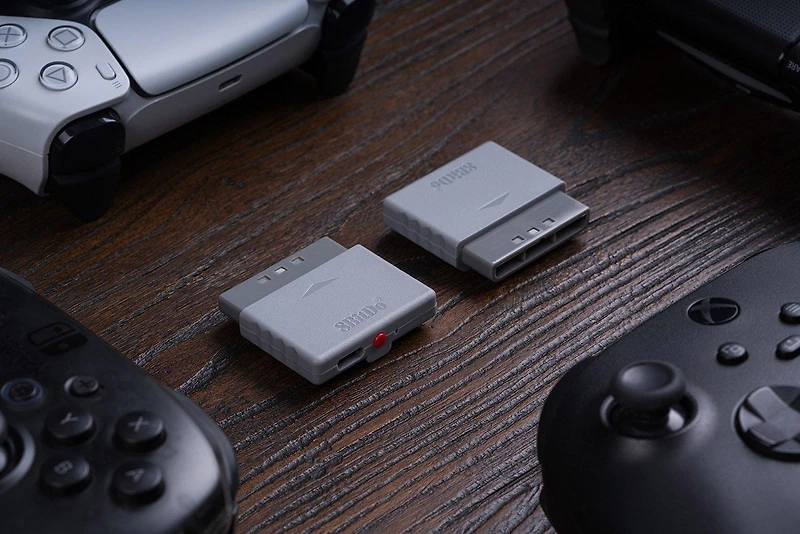 8BitDo Bluetooth Retro Receiver for PlayStation, PlayStation 2 and Windows