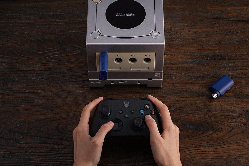 8BitDo Bluetooth Retro Receiver for GameCube, Wii and Windows