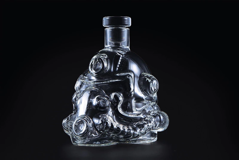 Fallout 76 T-51 Brotherhood of Steel 5-Piece Whiskey Decanter Set With Glasses