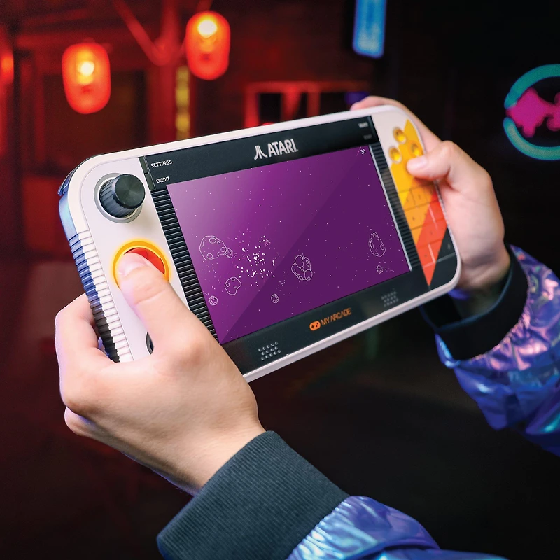 Atari Gamestation Go: Over 200 Preloaded Games including Pac-Man and Atari Recharged Titles