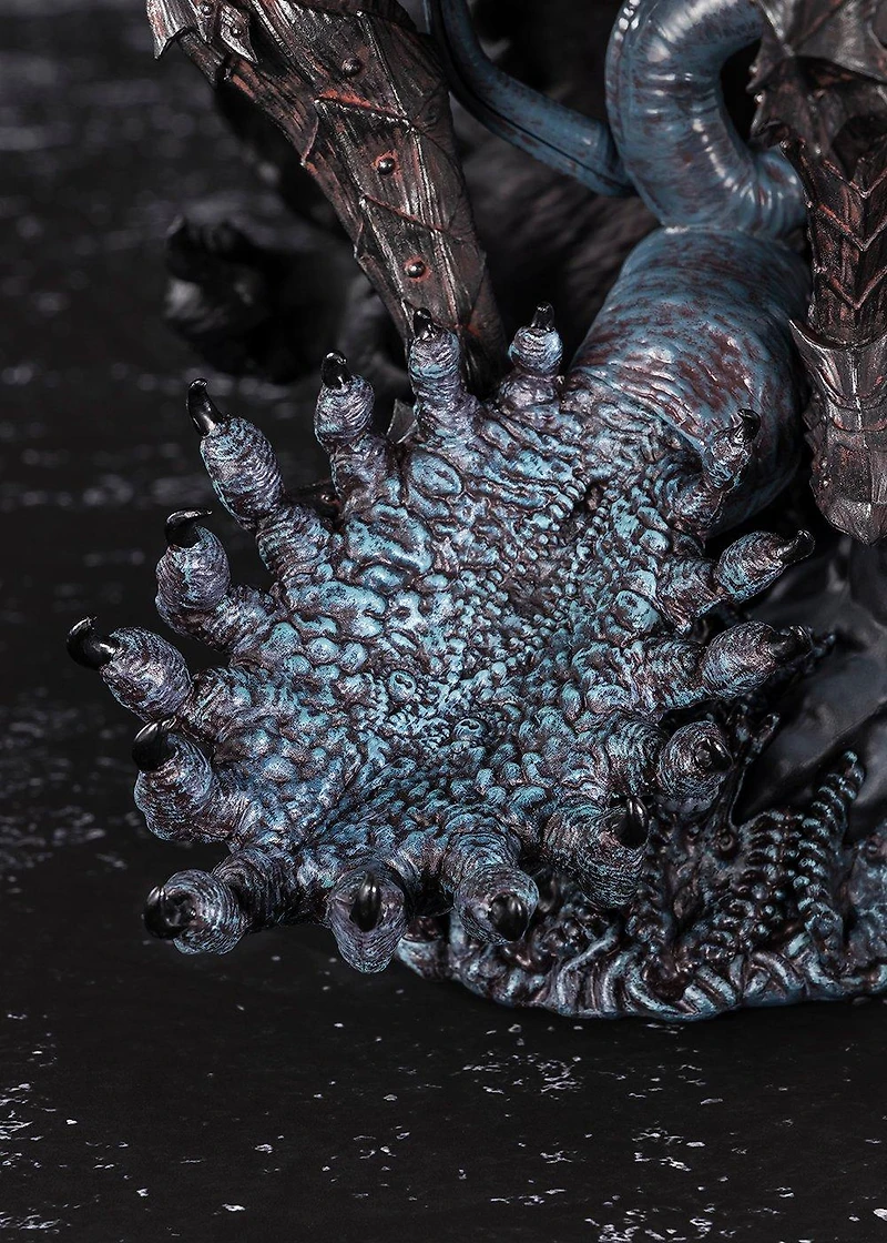 Bandai Berserk Tamashii Nations Figuarts Zero Touche Metallique Guts (Berserker Armor) 7.9-in Figure