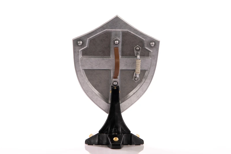 The Legend of Zelda: Breath of the Wild Hylian Shield Standard Edition 11.5-in Replica
