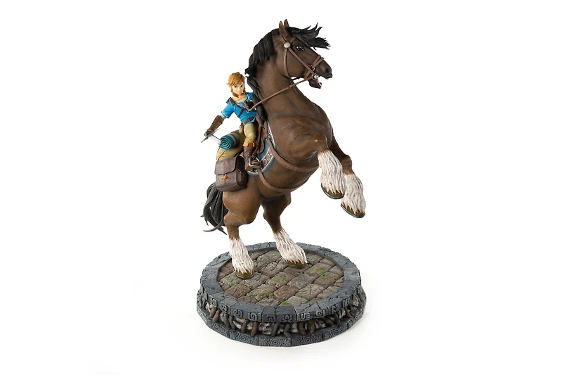 The Legend of Zelda: Breath of The Wild Link On Horseback (Standard Edition) Statue
