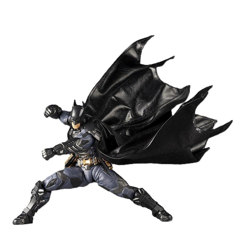 Revoltech Amazing Yamaguchi Batman (Batman Arkham Knight Ver.) Action Figure