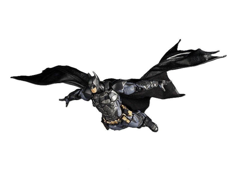 Revoltech Amazing Yamaguchi Batman (Batman Arkham Knight Ver.) Action Figure