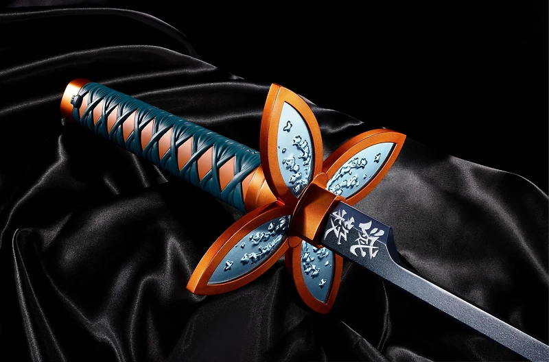 Bandai Tamashii Nations Demon Slayer: Kimetsu no Yaiba Shinobu Kocho's Nichirin Sword Proplica