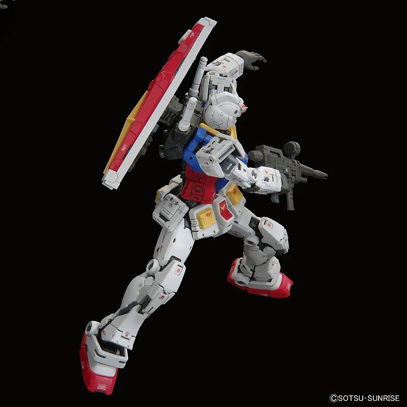 Bandai Hobby Mobile Suit Gundam Real Grade RX-78-2 Gundam (Ver. 2.0) 1/144 Model Kit