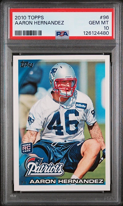 2010 Topps 96 Aaron Hernandez PSA
