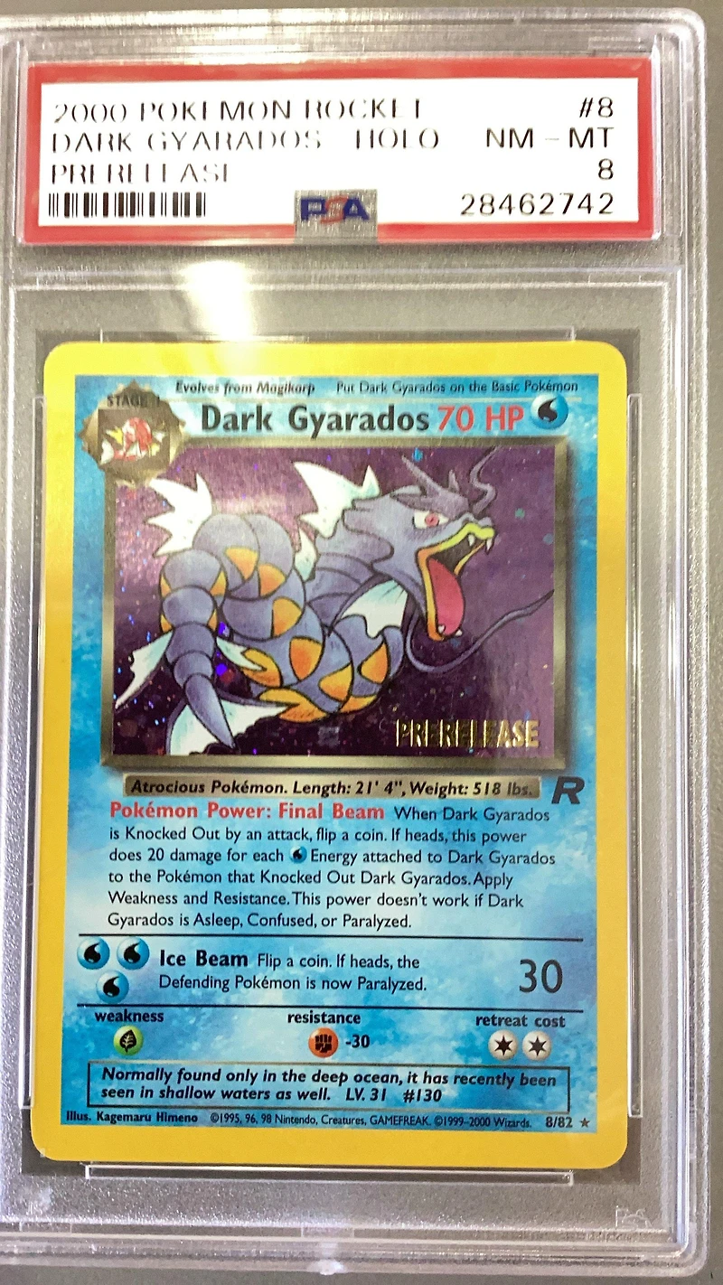 2000 Pokemon Rocket 8 Dark Gyarados-holo Prerelease PSA 8