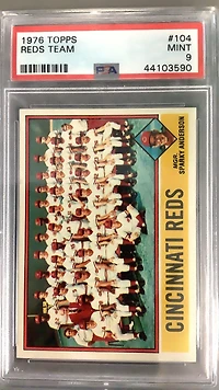 1976 Topps 104 Reds Team PSA 9