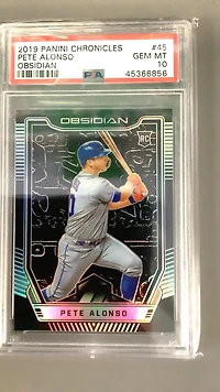 2019 Panini Chronicles Obsidian 45 Pete Alonso PSA 10
