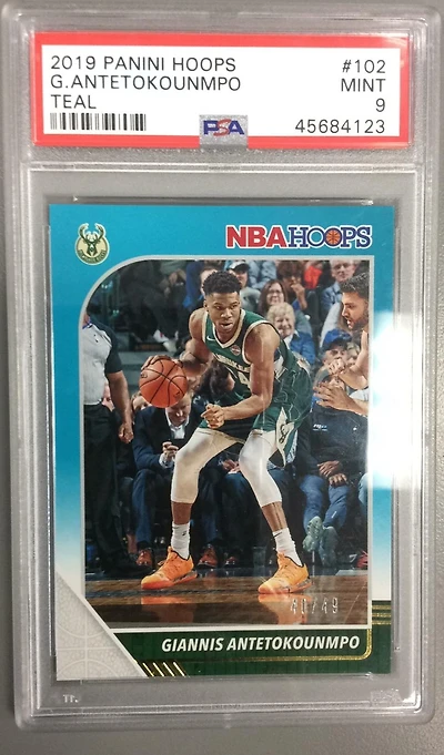 2019 Panini Hoops 102 Giannis Antetokounmpo Teal PSA 9