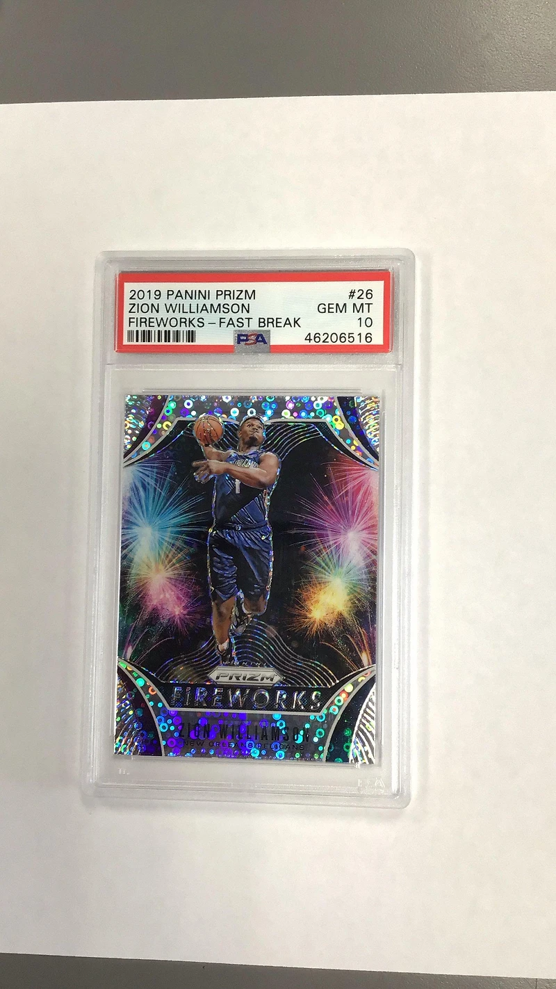 2019 Panini Prizm Fireworks 26 Zion Williamson PSA 10