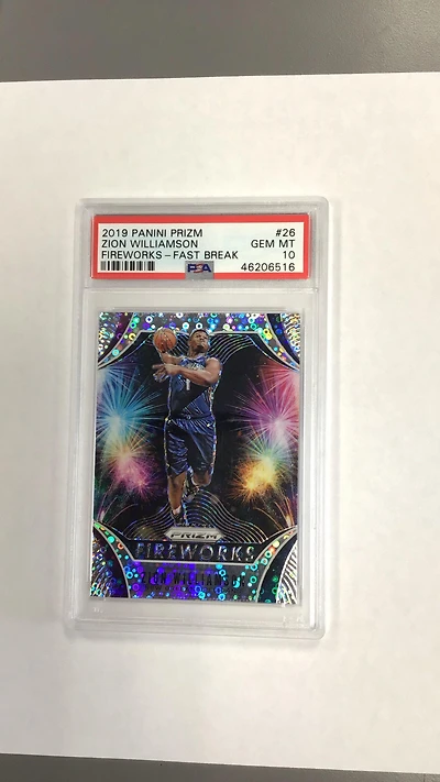 2019 Panini Prizm Fireworks 26 Zion Williamson PSA 10