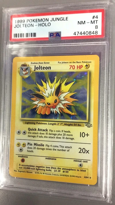 1999 Pokemon Jungle 4 Jolteon-holo PSA