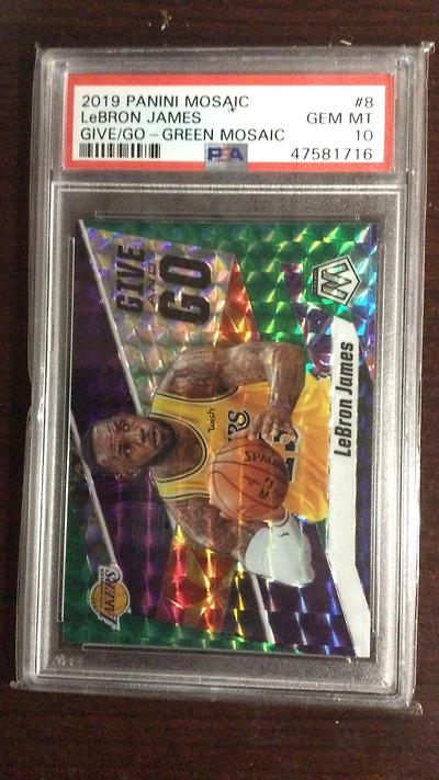 2019 Panini Mosaic Give And Go 8 Lebron James Mosaic PSA 10