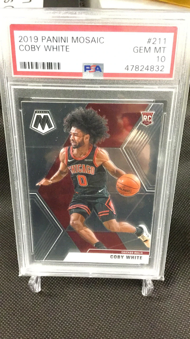 2019 Panini Mosaic Coby White PSA