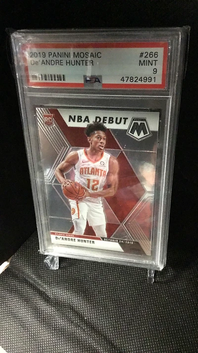 2019 Panini Mosaic 266 De'andre Hunter PSA 9