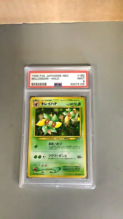 2000 Pokemon Japanese Neo 182 Bellossom-holo PSA