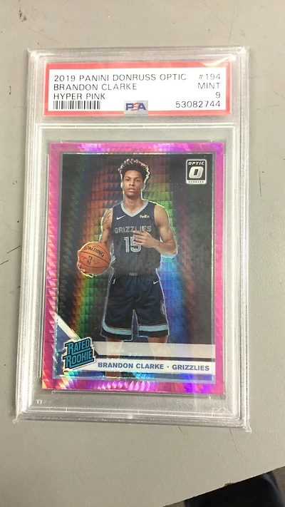 2019 Panini Donruss Optic 194 Brandon Clarke Hyper Pink PSA 9