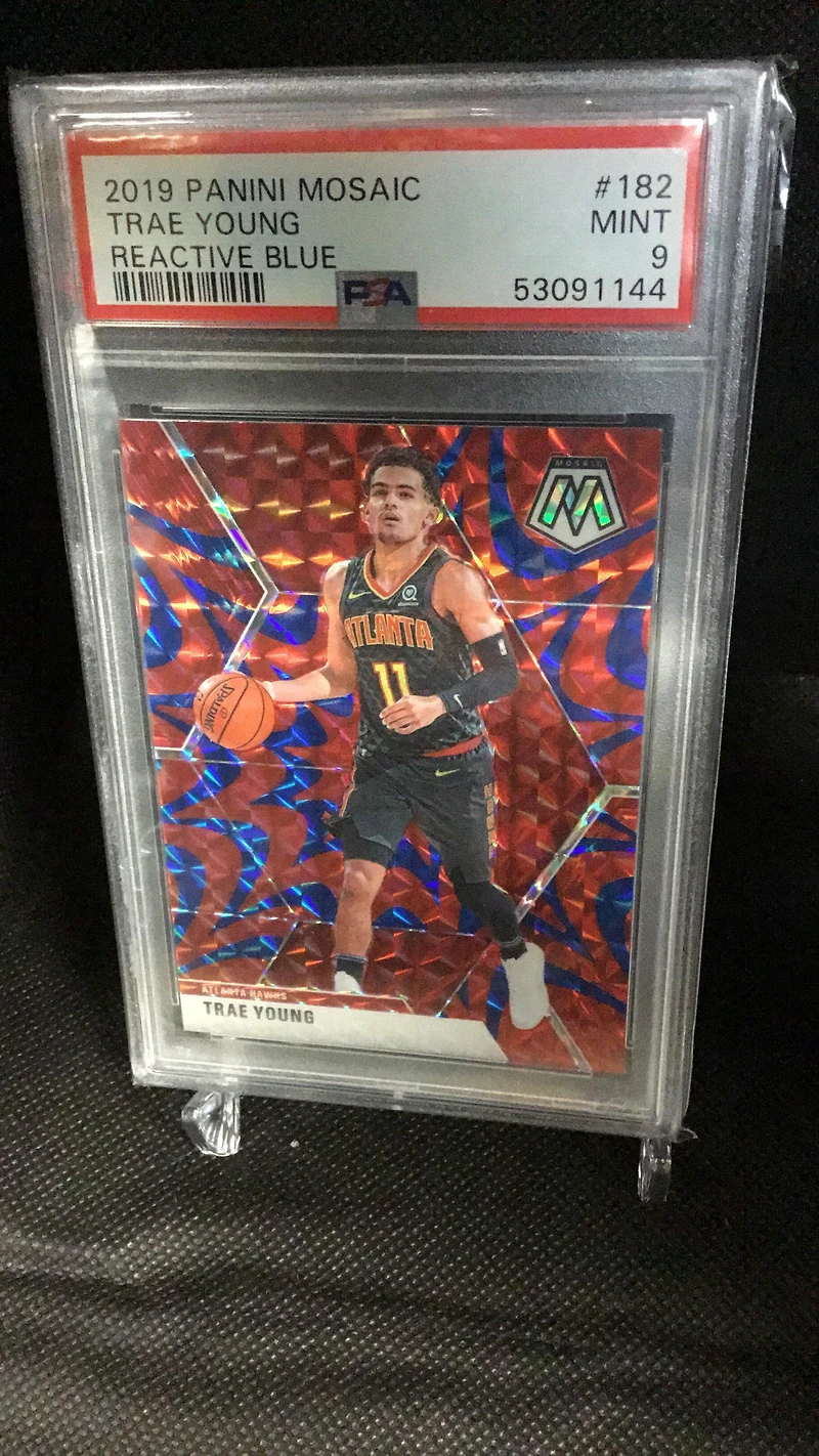 2019 Panini Mosaic 182 Trae Young Reactive Blue PSA 9