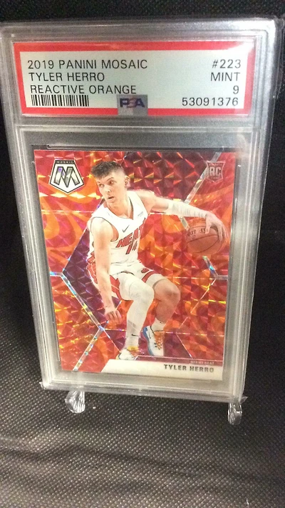 2019 Panini Mosaic 223 Tyler Herro Reactive Orange PSA 9